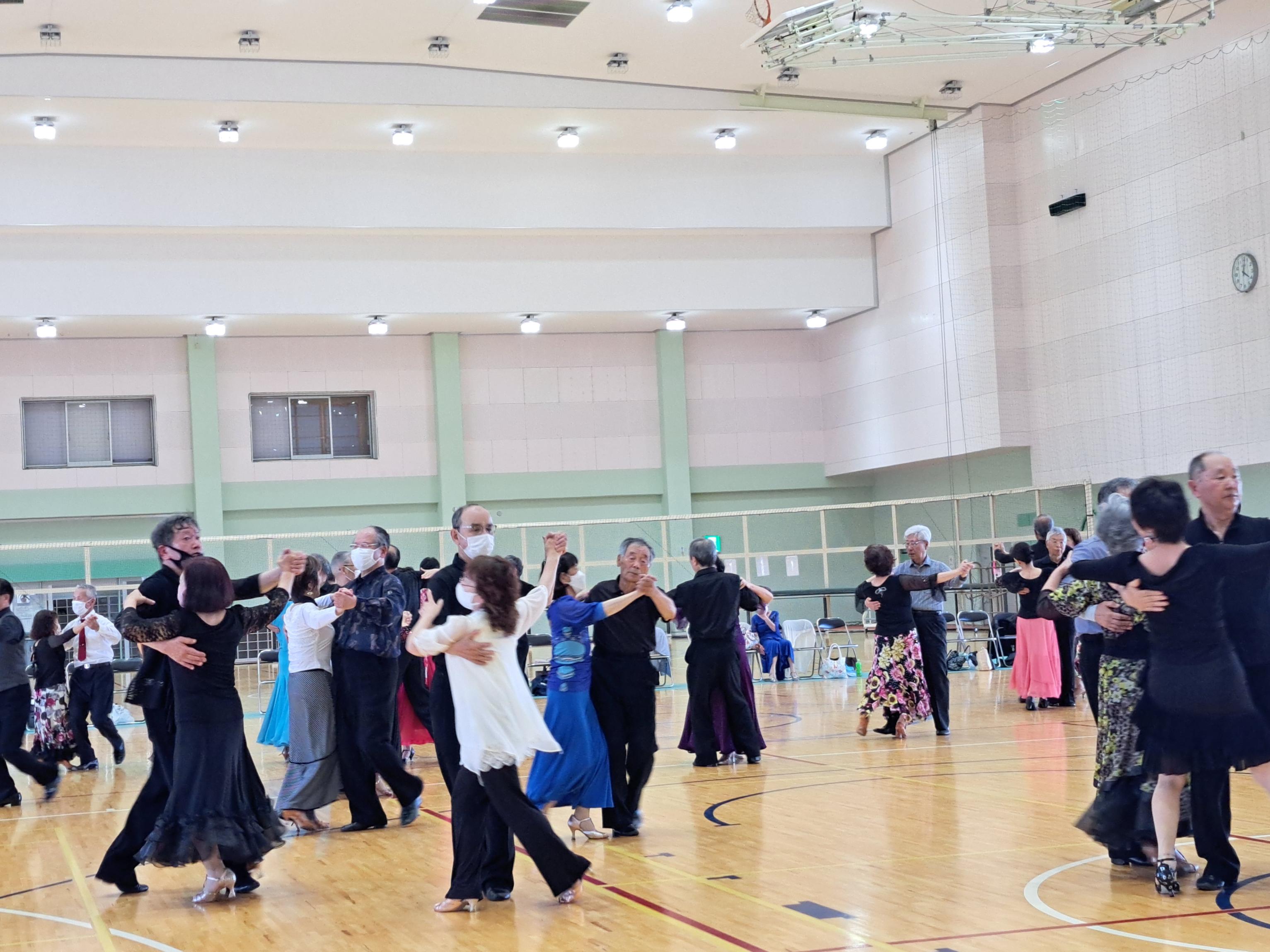 第1回ダンスパーティー(1).jpg