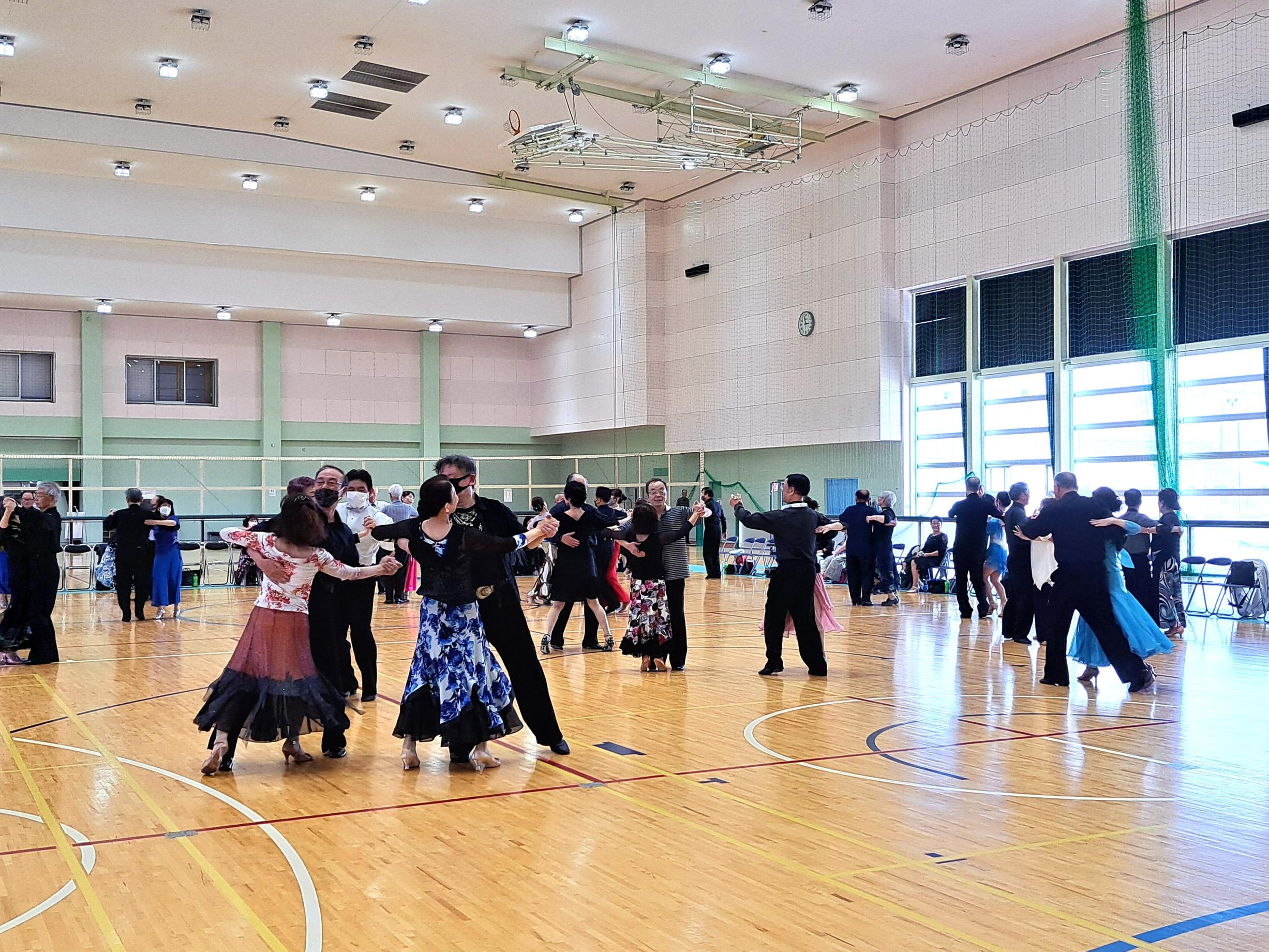 第1回ダンスパーティー(2).jpg